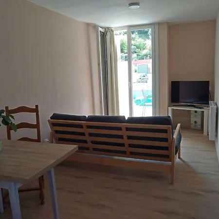 Le Lion D'or Dans Le 66 *